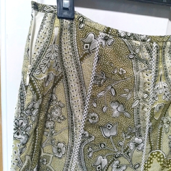 Ann Taylor floral print  skirt size 4 - Picture 3 of 7